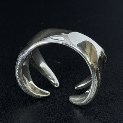 Beast ring