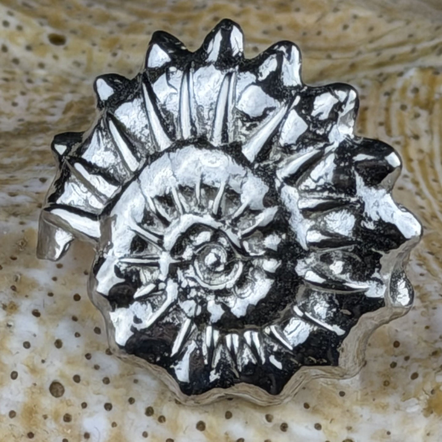 Big spiral ring