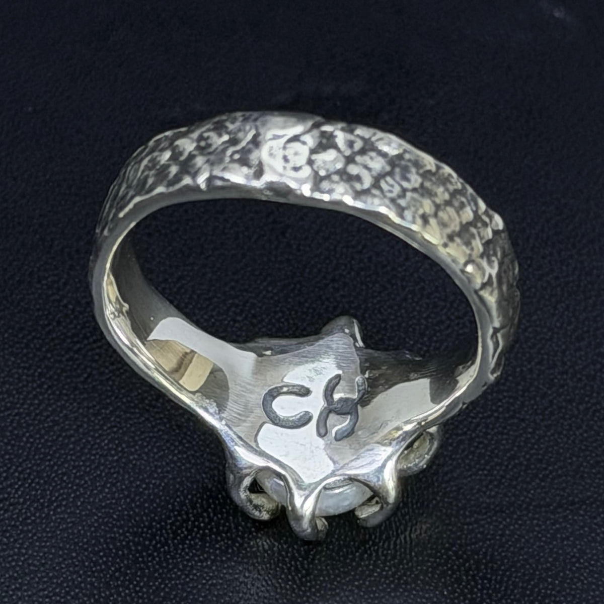 Lizard ring