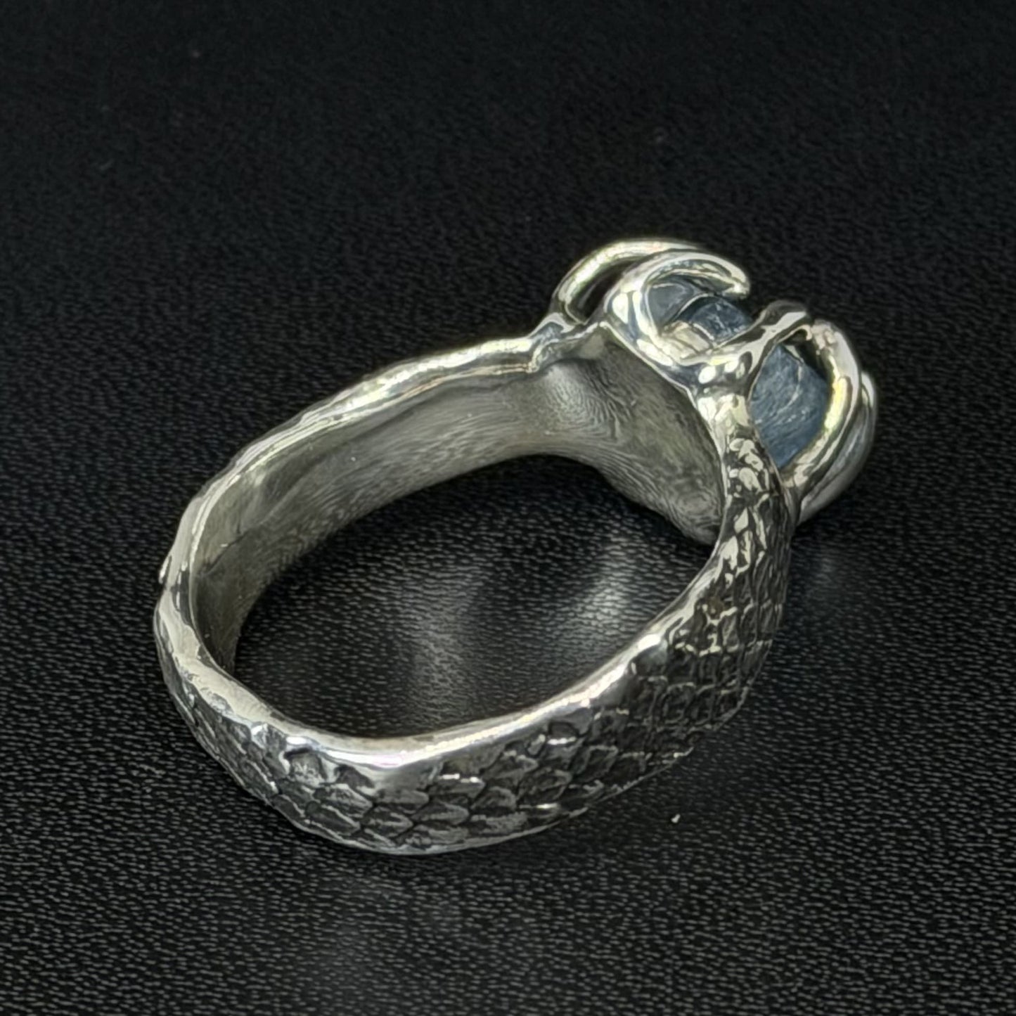 Lizard aquamarine ring