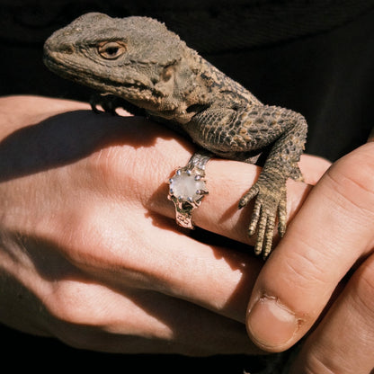 Lizard ring