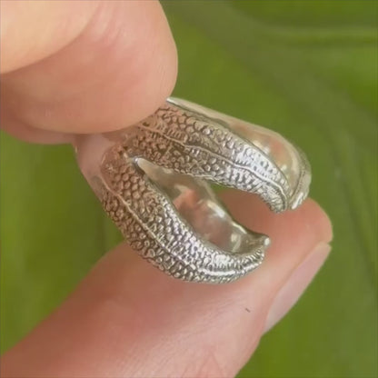 Beast ring