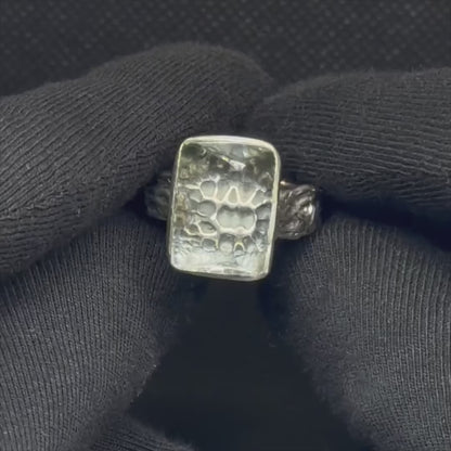 Specimen aquamarine ring