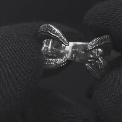 Beast ring